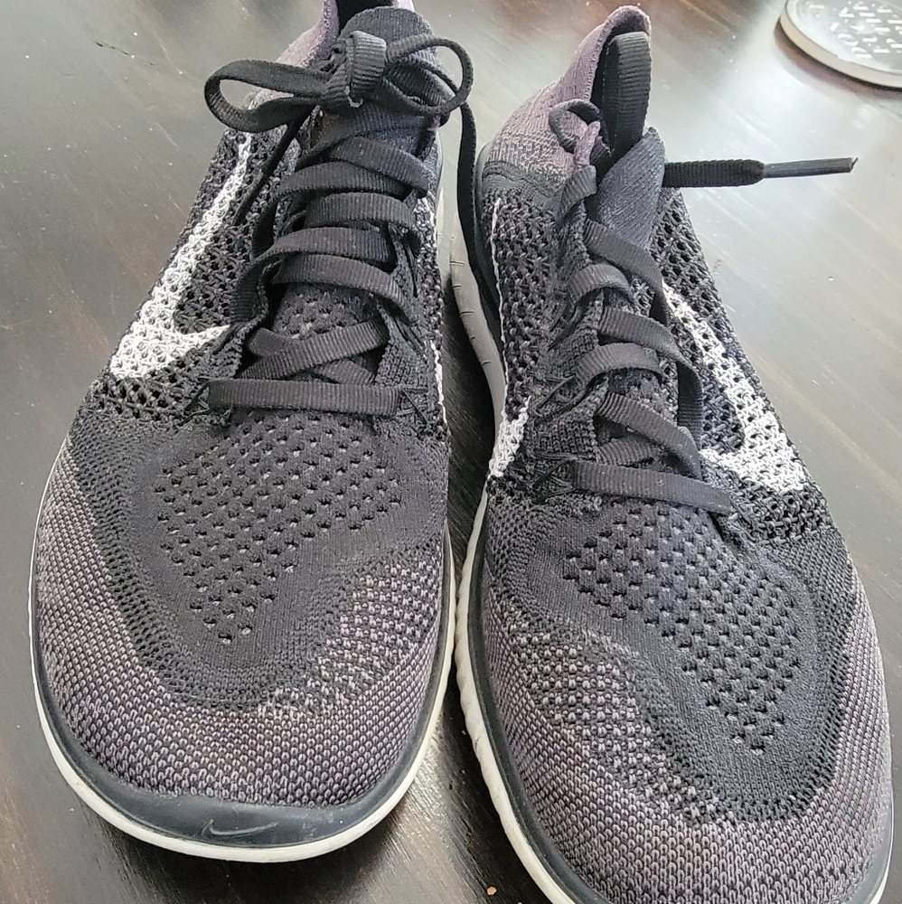 Tennis Shoes